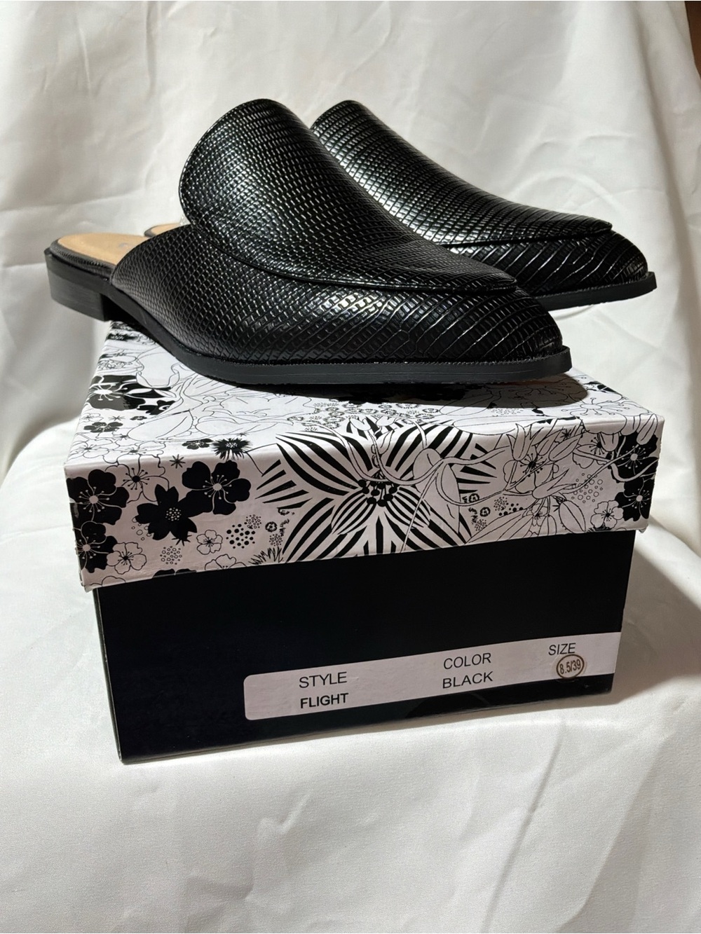 Woman’s CL Chinese Laundry Black Slip-On Mule Loafers - Flight